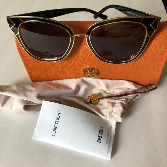 Tory Burch Accessories - Tory Burch Sunglasses